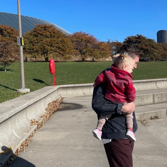 Posher: - Picture 1 of 1